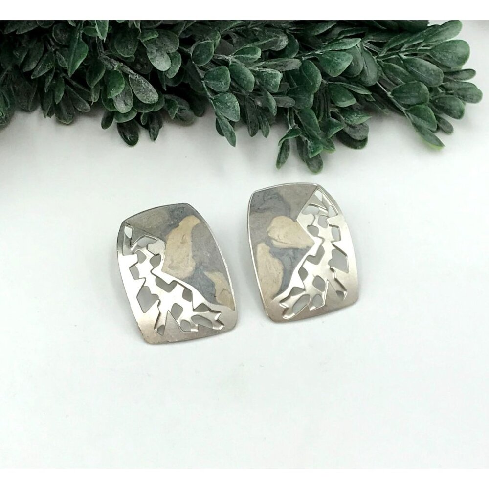 Vintage Silver Tone Abstract Leaf Design Artisan Earrings - Picture 2 of 3